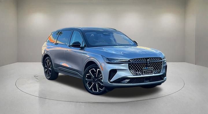 New 2026 Lincoln Nautilus Reserve image 1