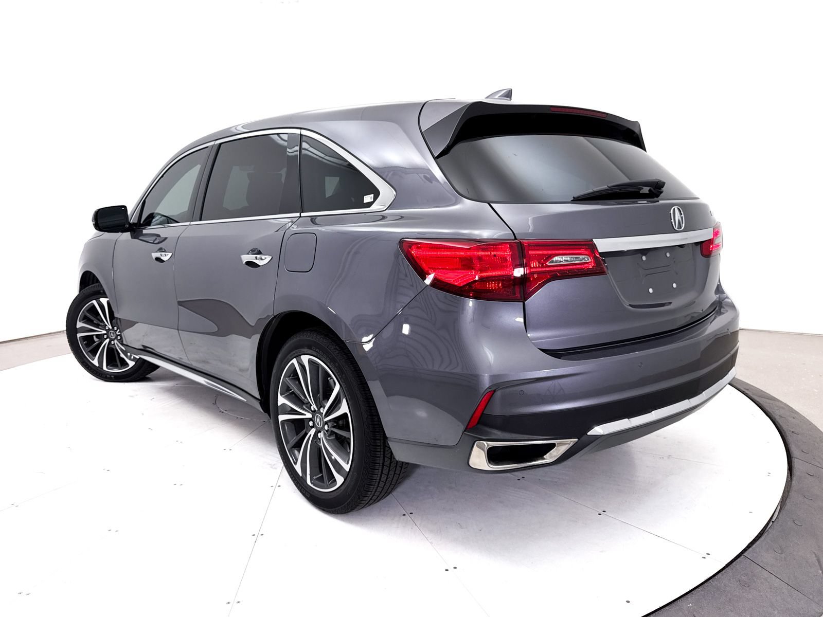 Used 2020 Acura MDX FWD w/ Technology Package image 2