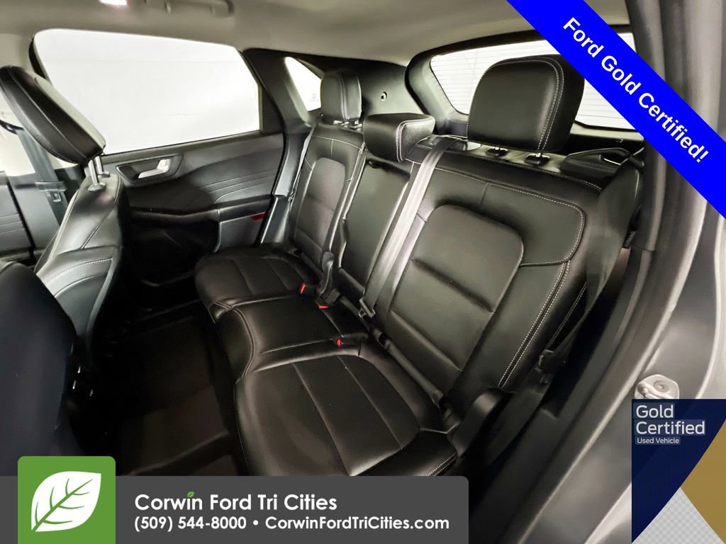 Used 2022 Ford Escape Titanium w/ Class II Trailer Tow Package image 29