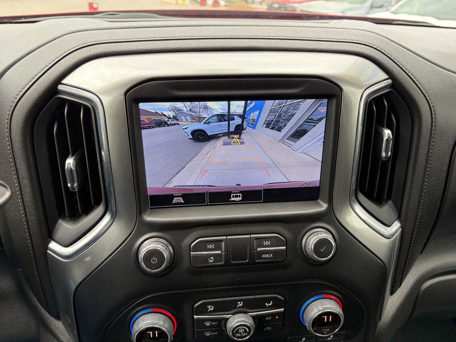 Used 2021 Chevrolet Silverado 1500 LT Trail Boss w/ LT Trail Boss Premium Package AWD/4WD image 14