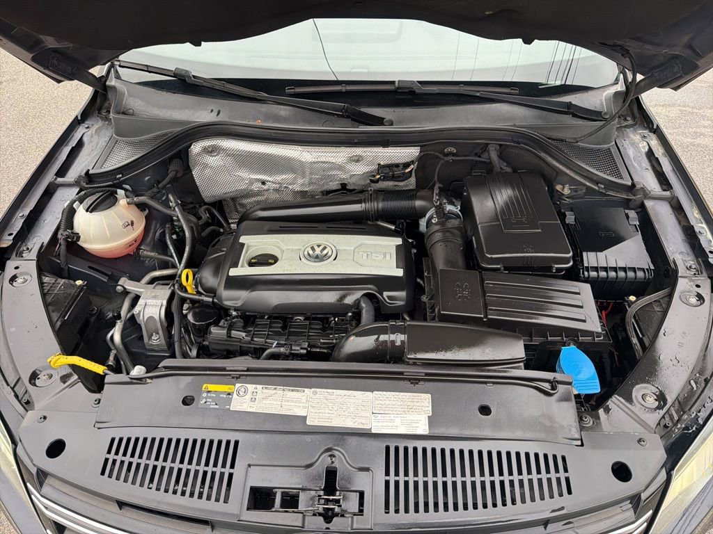 Used 2016 Volkswagen Tiguan SE image 10
