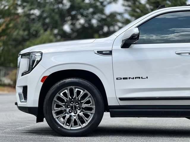 Used 2021 GMC Yukon Denali w/ Denali Premium Package AWD/4WD image 11