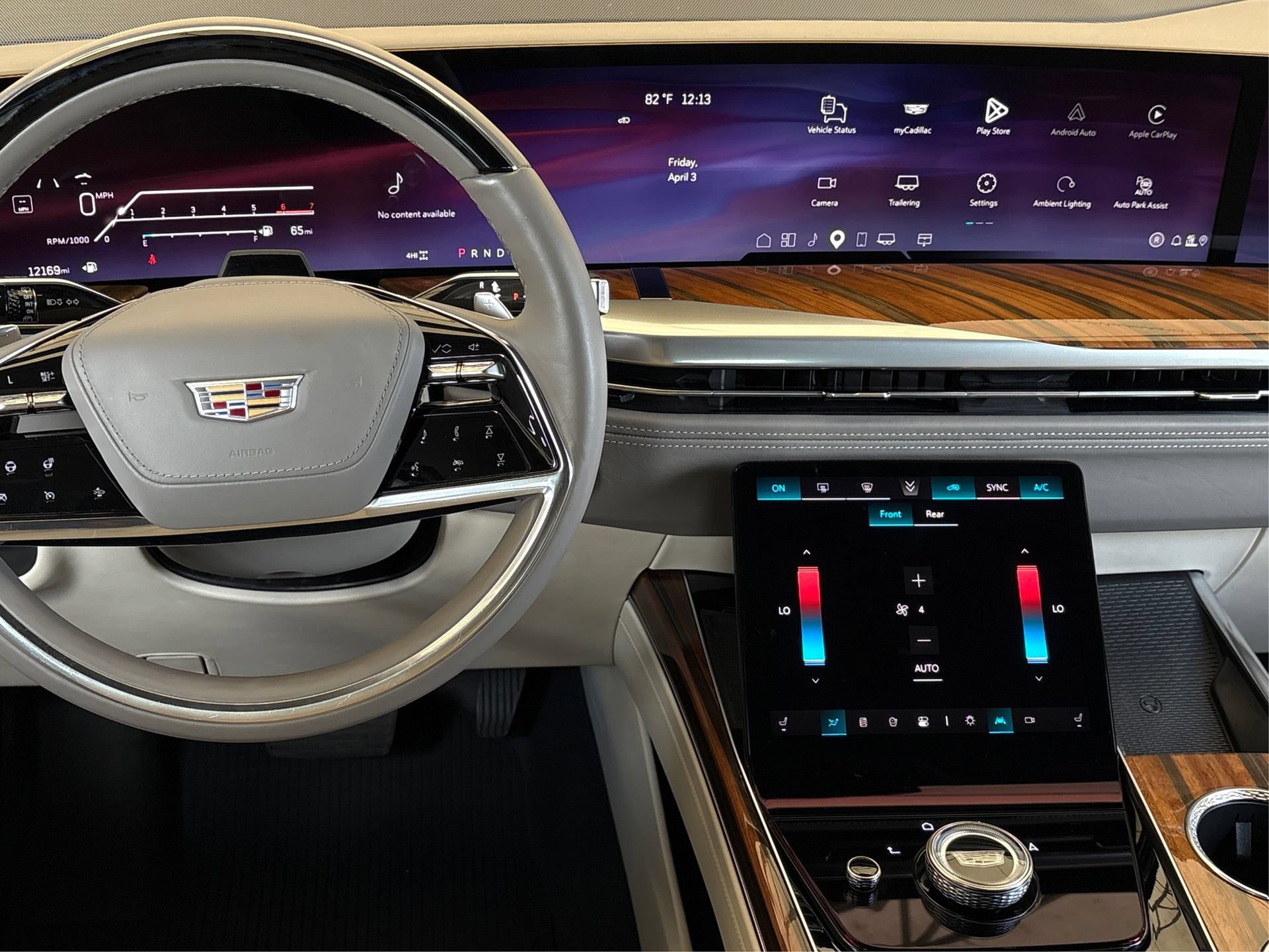 Certified 2025 Cadillac Escalade ESV Sport Platinum AWD/4WD image 18
