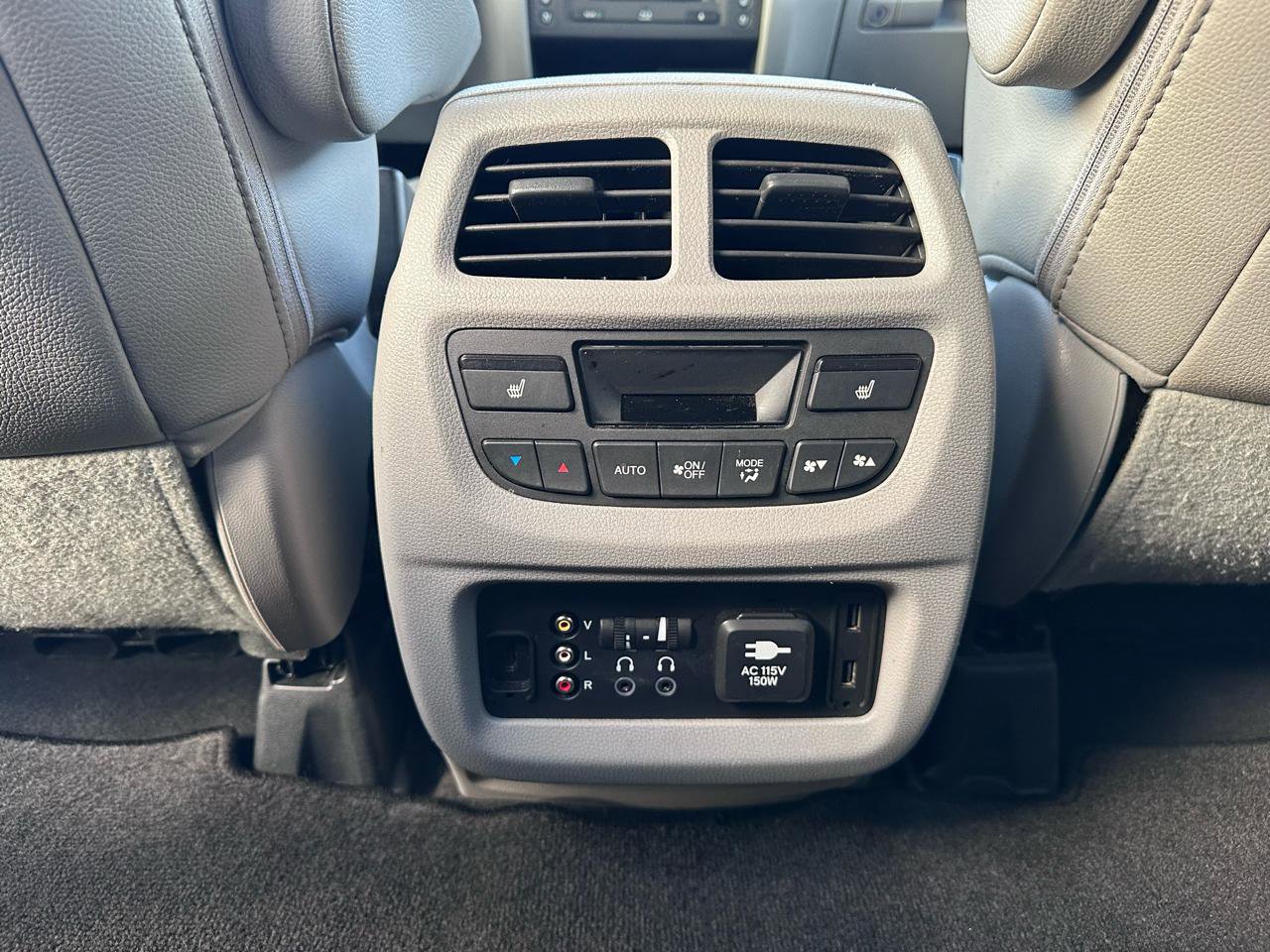 Used 2017 Honda Pilot Elite image 41