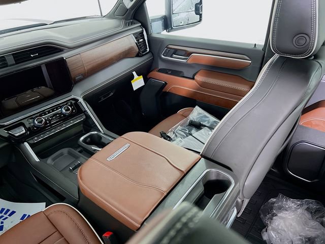 New 2026 GMC Sierra 3500 Denali Ultimate w/ LPO, Black Badging Package image 23