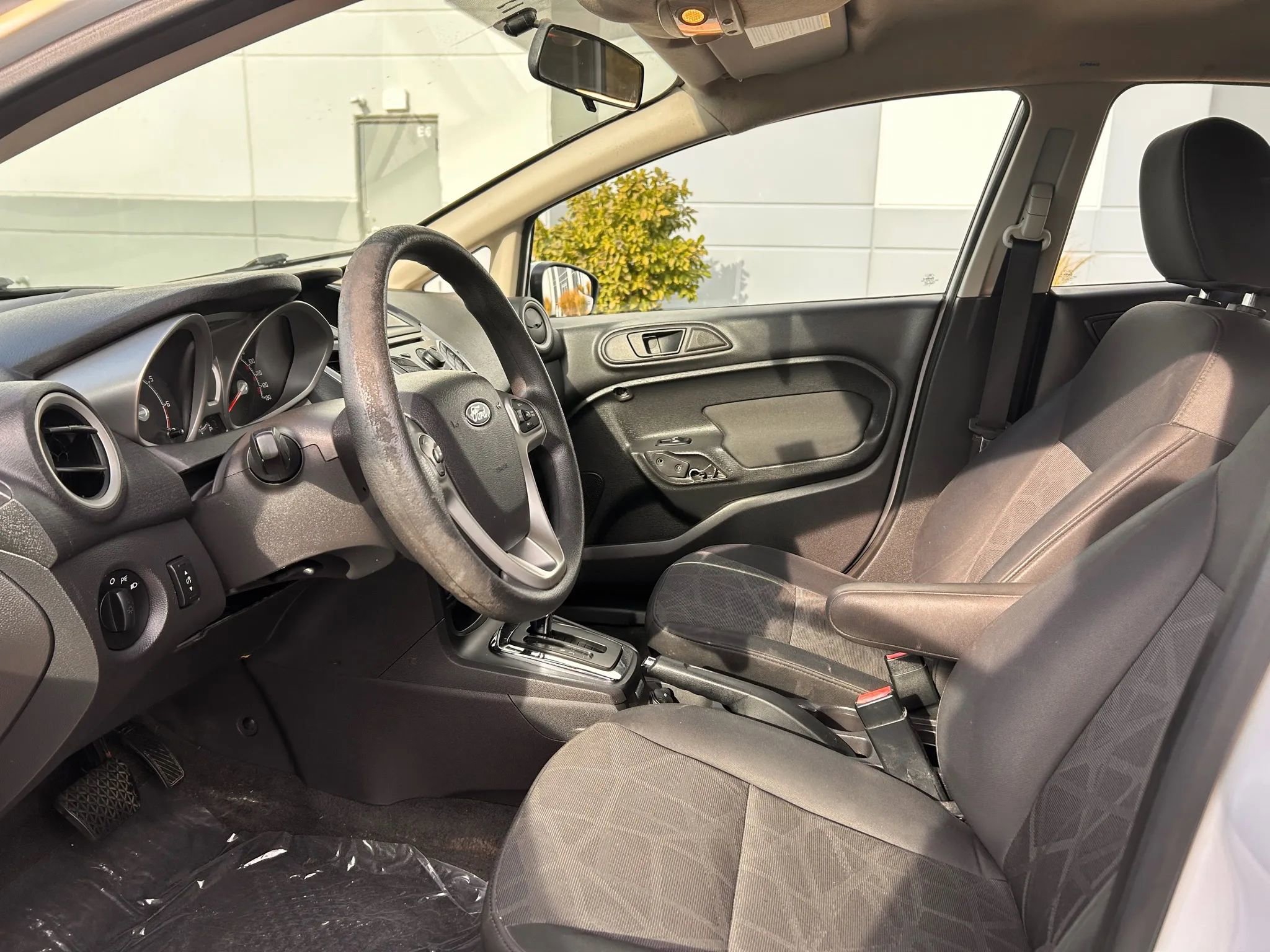 Used 2012 Ford Fiesta SE image 10