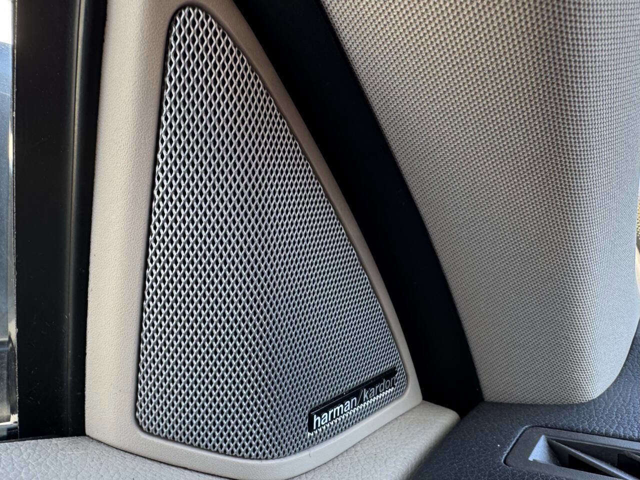 Used 2015 Mercedes-Benz E 400 Coupe w/ Premium 1 Package image 18