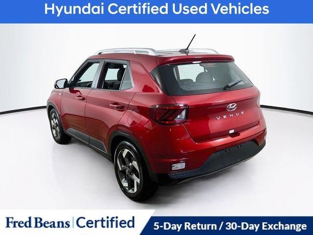 Certified 2025 Hyundai Venue SEL FWD image 10