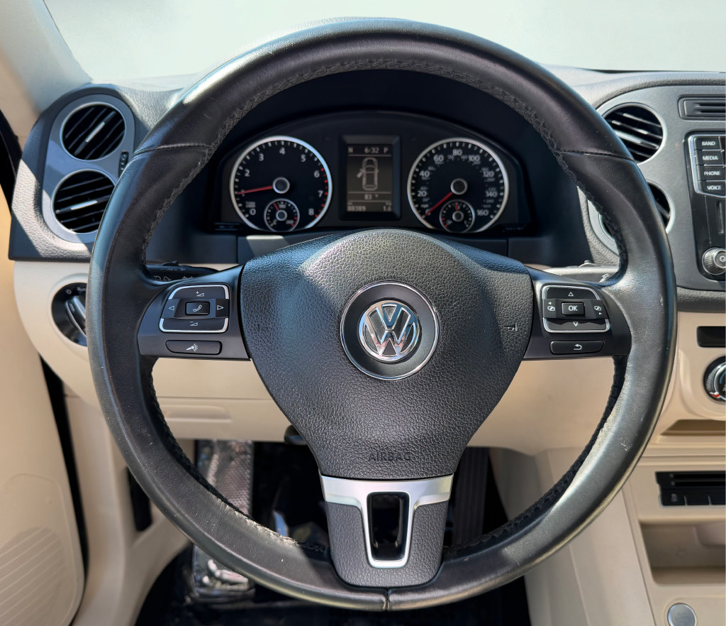 Used 2017 Volkswagen Tiguan Wolfsburg Edition FWD image 28