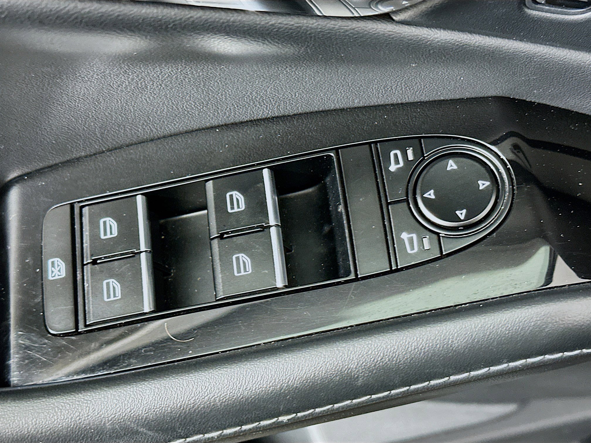 Used 2025 MAZDA CX-30 AWD 2.5 S w/ Preferred Package image 15