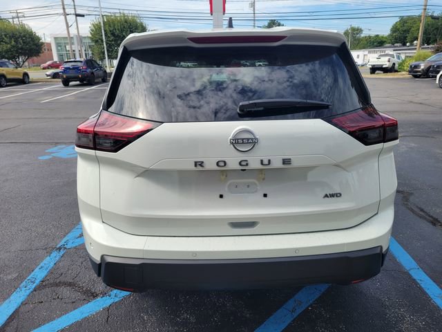 New 2026 Nissan Rogue S image 4
