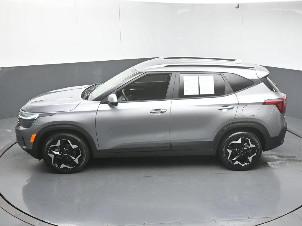 Used 2025 Kia Seltos S FWD image 42