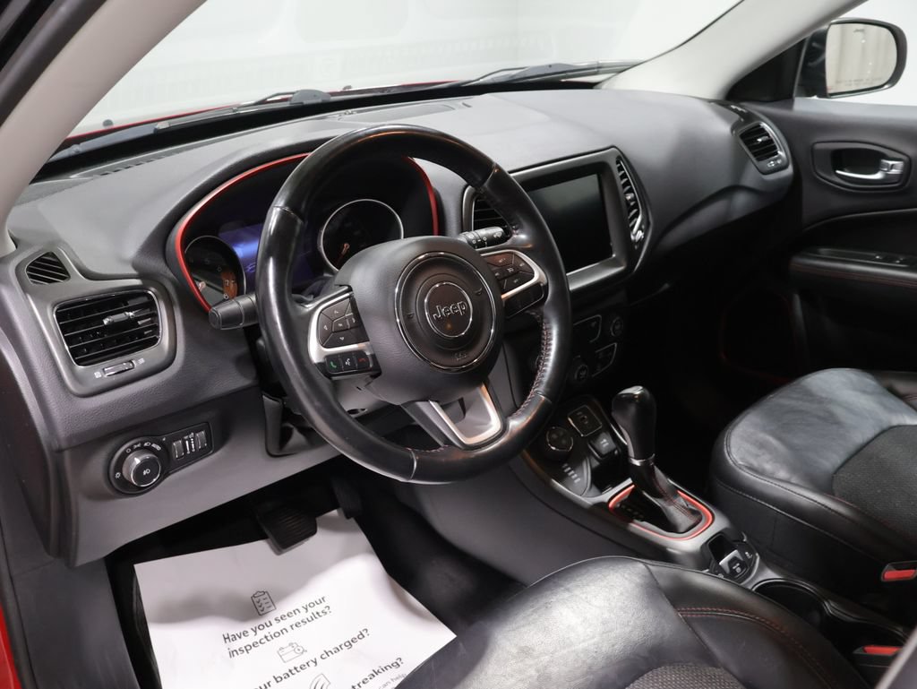 Used 2018 Jeep Compass Trailhawk w/ Cold Weather Group AWD/4WD image 15
