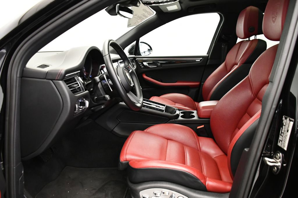 Used 2023 Porsche Macan S image 40