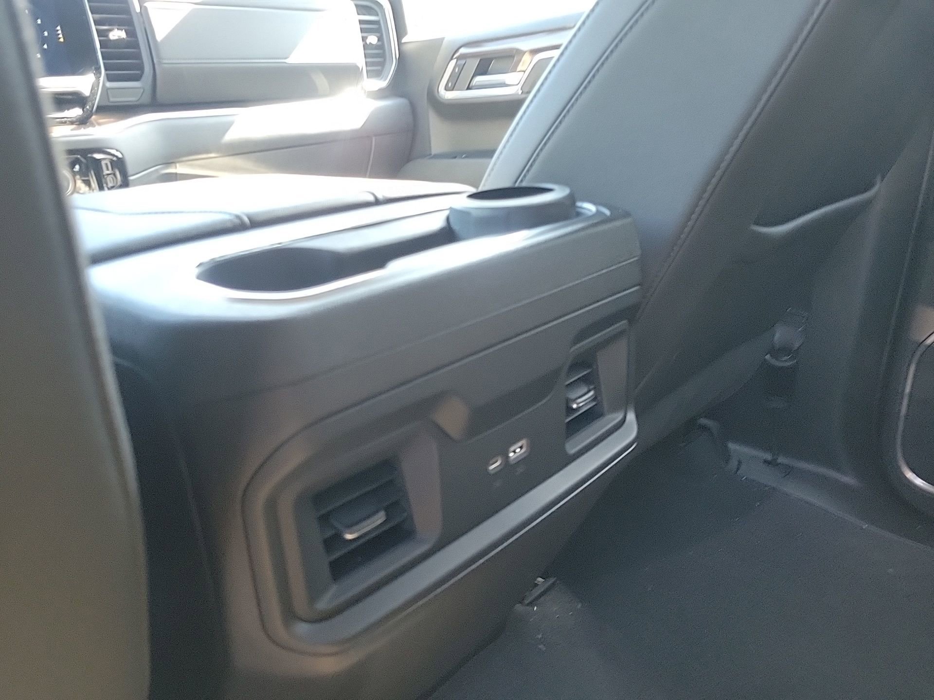 Used 2024 Chevrolet Silverado 1500 LT Trail Boss w/ LT Trail Boss Premium Package image 18