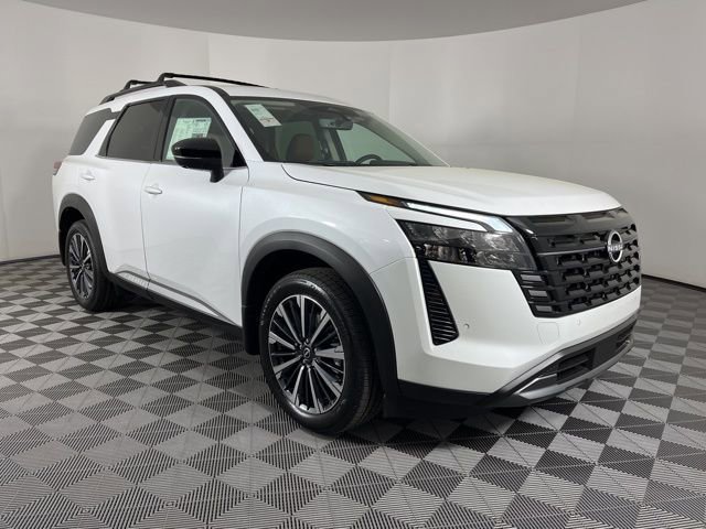New 2026 Nissan Pathfinder Platinum AWD/4WD image 3