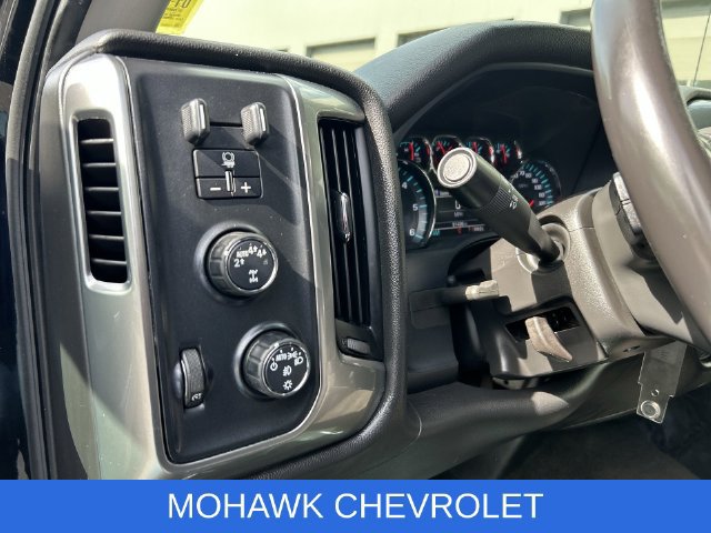 Certified 2018 Chevrolet Silverado 1500 LT w/ All Star Edition AWD/4WD image 35