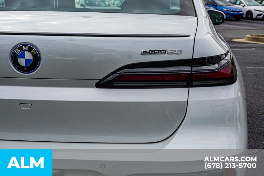 Used 2025 BMW i7 eDrive50 w/ M Sport Package image 13