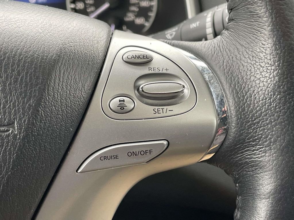 Used 2018 Nissan Murano Platinum w/ Cargo Package image 12