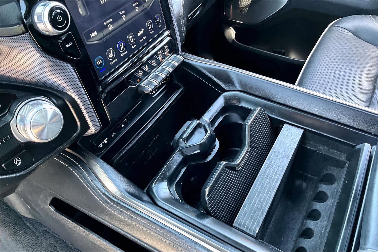 Used 2019 RAM 1500 Limited RWD image 16