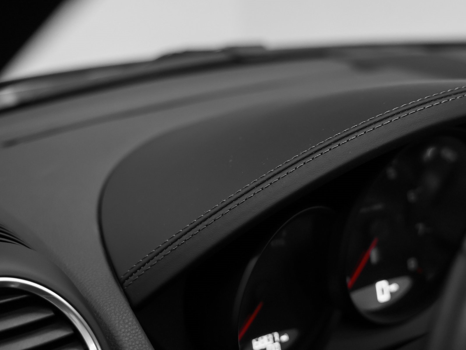 Used 2021 Porsche 718 Boxster image 31