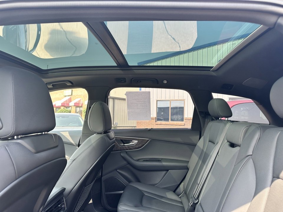 Used 2021 Audi Q7 3.0T Prestige w/ Prestige Package image 16