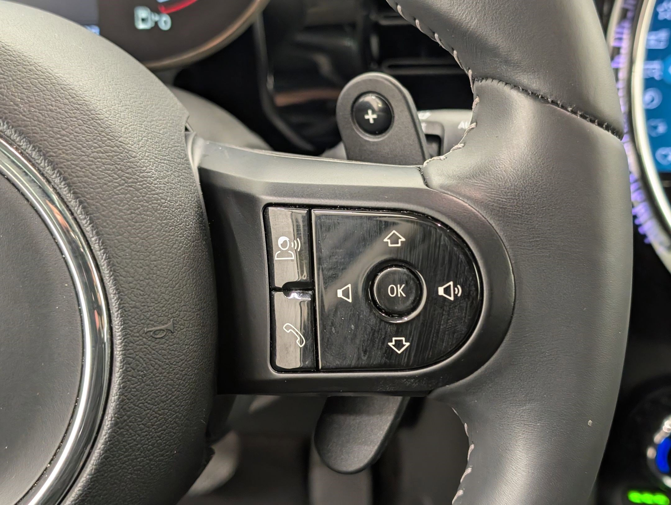 Used 2023 MINI Cooper S image 25