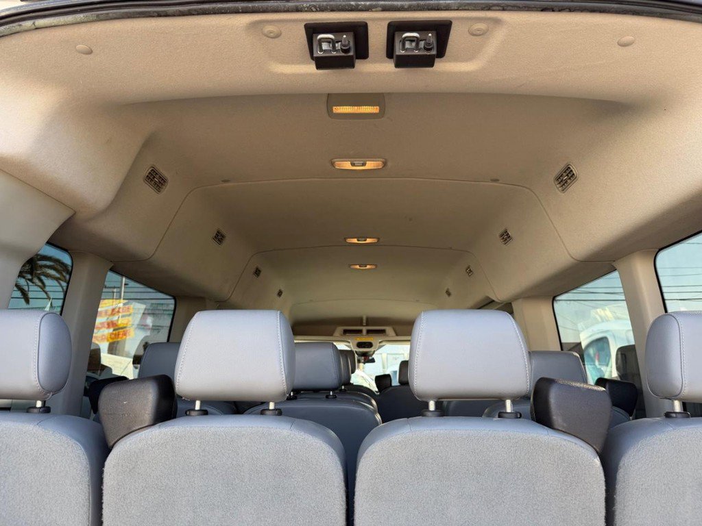 Used 2017 Ford Transit 350 XL image 42