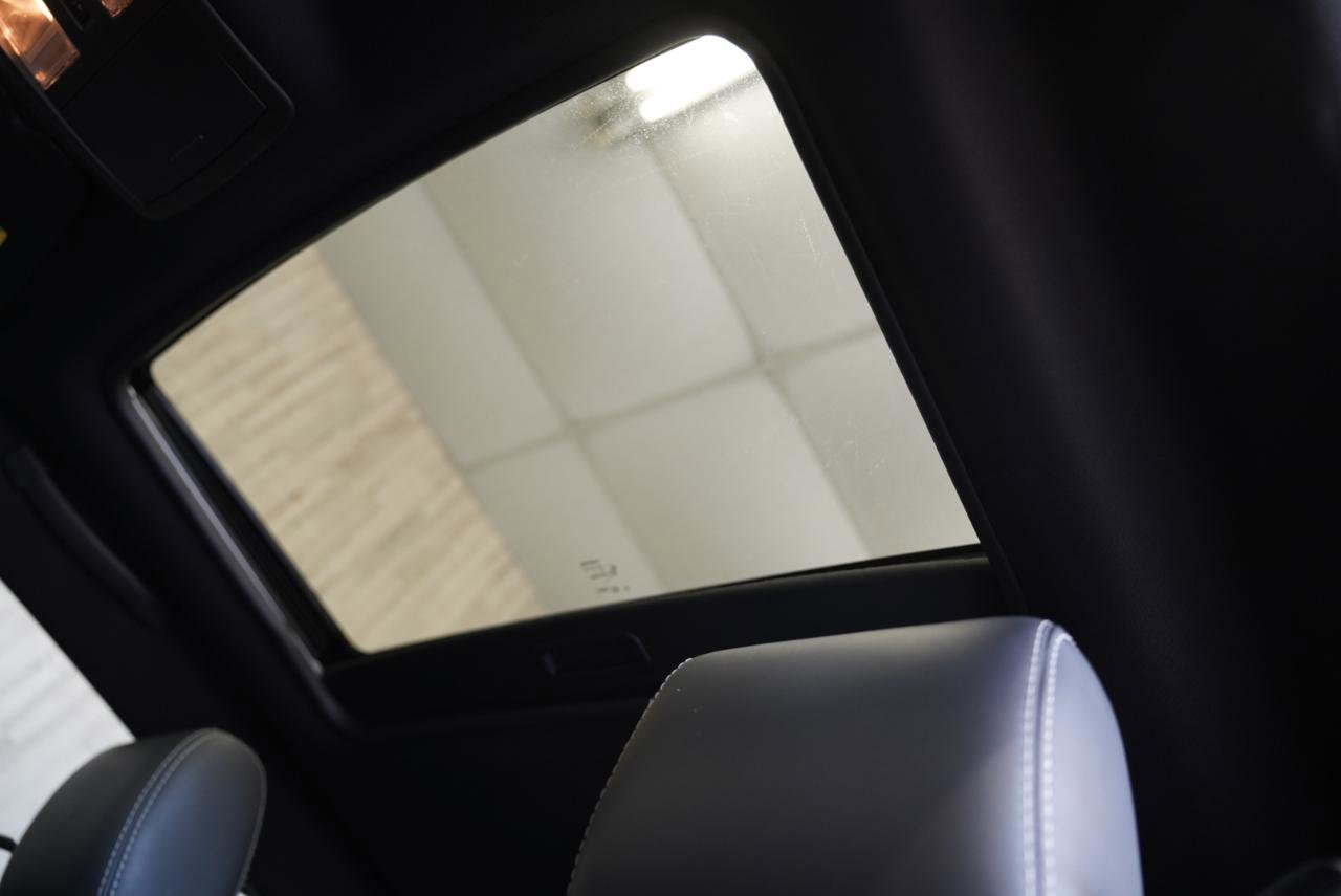 Used 2010 Dodge Challenger R/T image 21