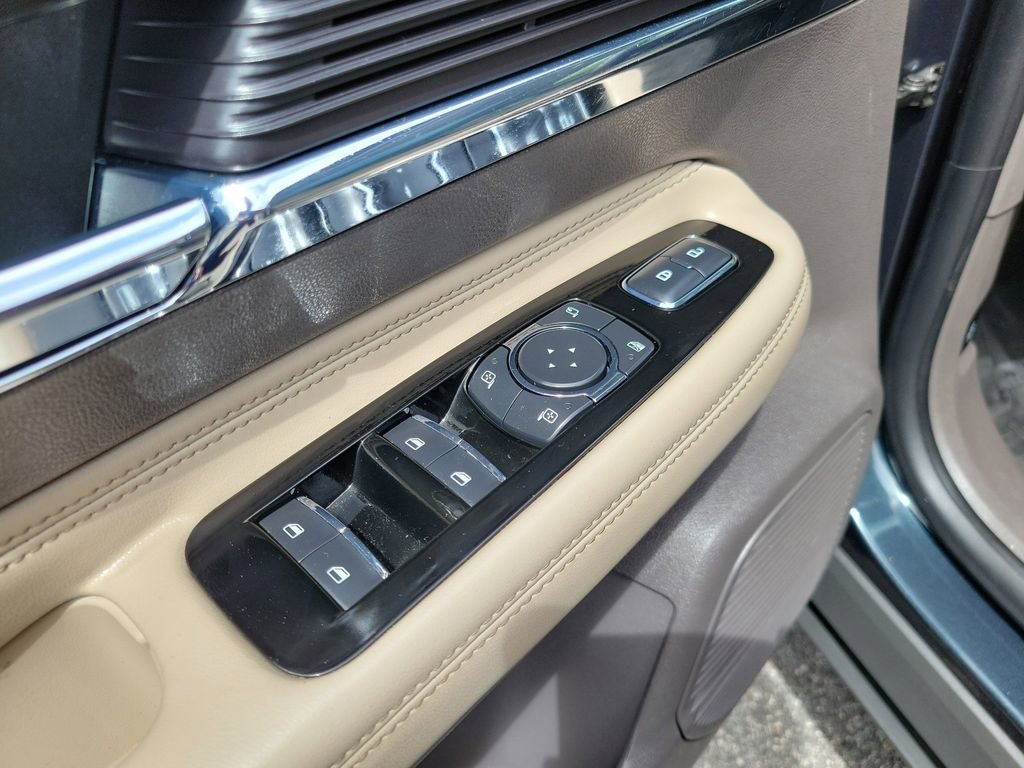 Used 2022 Lincoln Corsair Reserve w/ Equipment Group 201A image 22