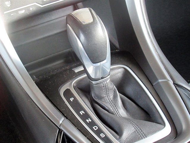 Used 2013 Ford Fusion Titanium w/ Titanium Driver Assist Pkg FWD image 25