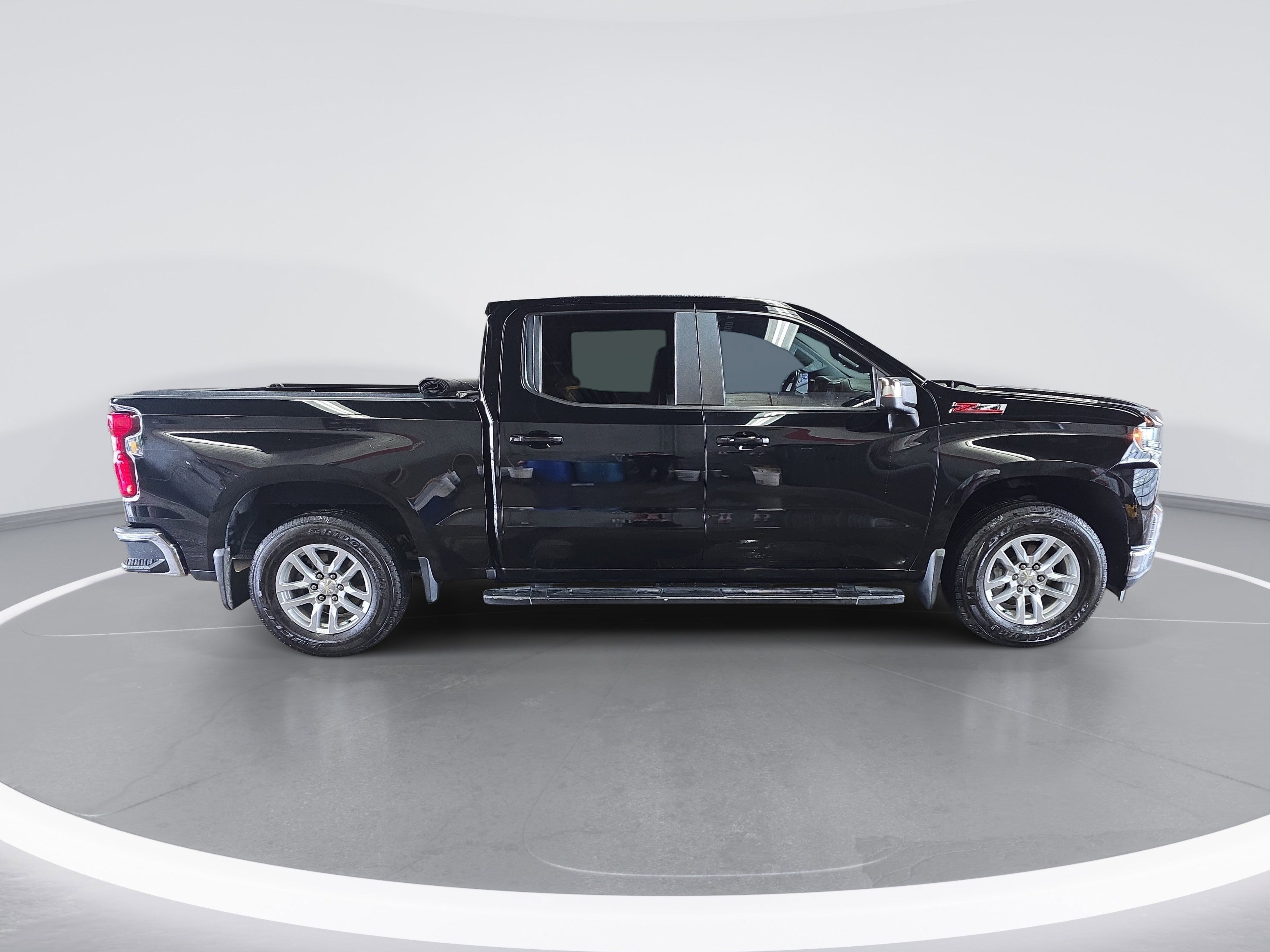 Used 2020 Chevrolet Silverado 1500 LT w/ All-Star Edition AWD/4WD image 2