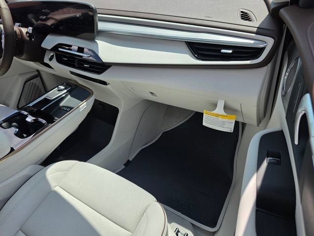 New 2026 Buick Enclave Avenir w/ Super Cruise Package AWD/4WD image 18