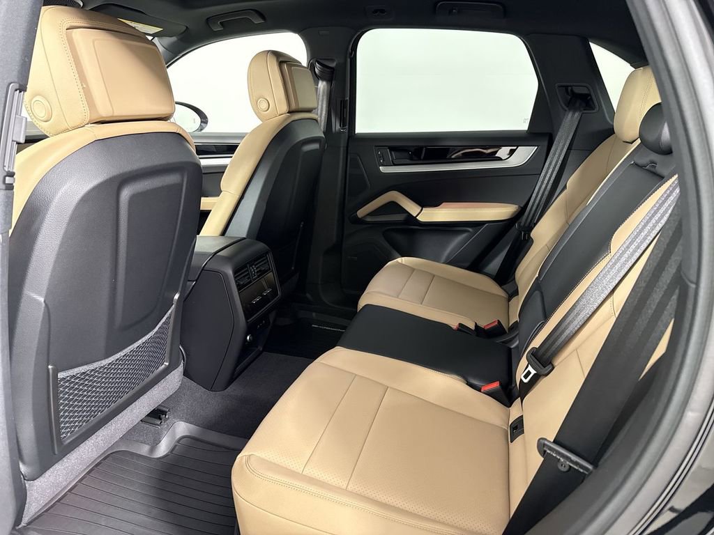 New 2026 Porsche Cayenne AWD/4WD image 26