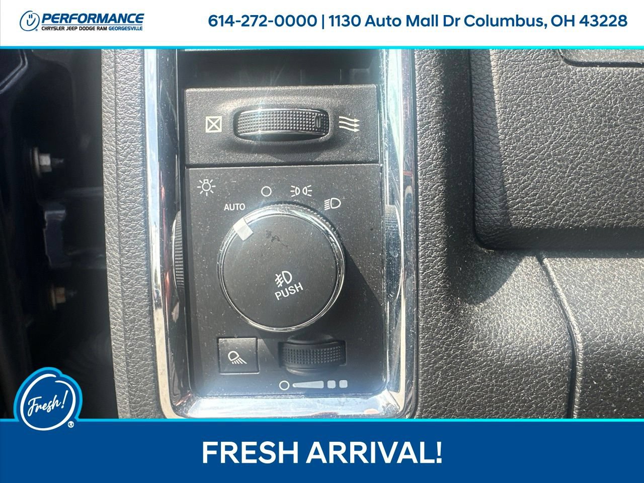 Used 2017 RAM 1500 Laramie w/ Convenience Group AWD/4WD image 18
