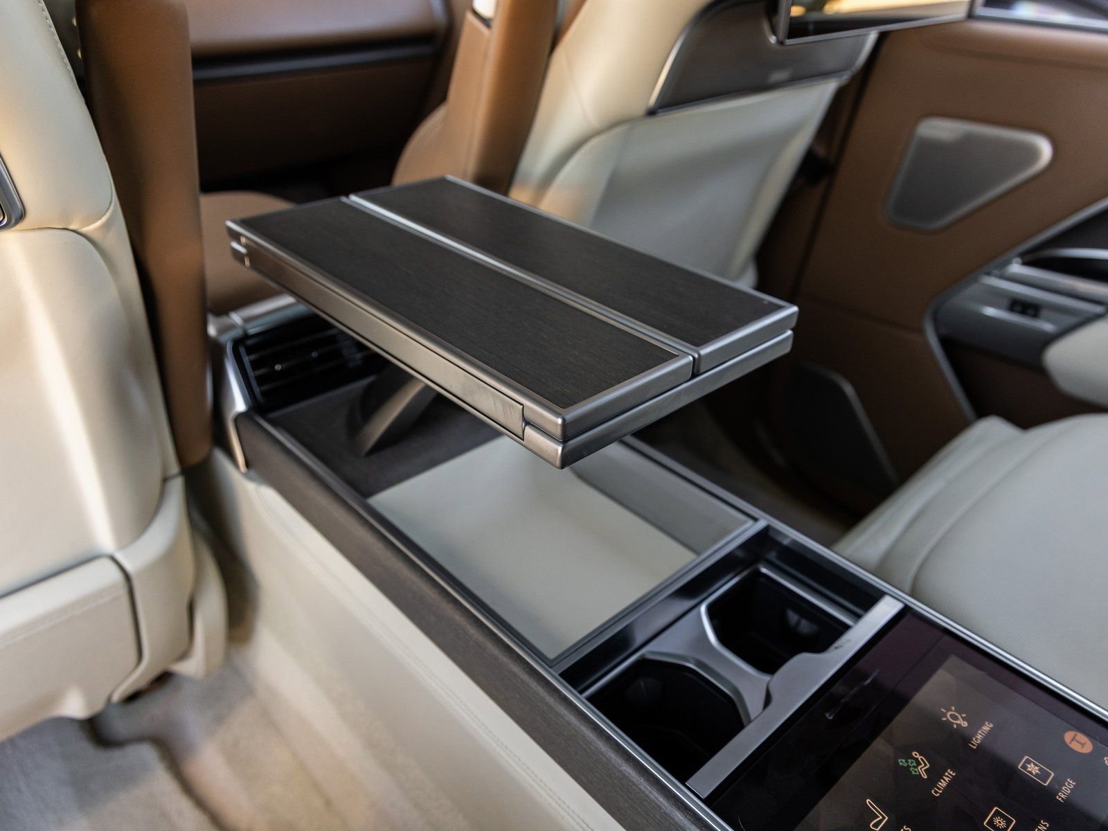 Used 2022 Land Rover Range Rover SV image 40