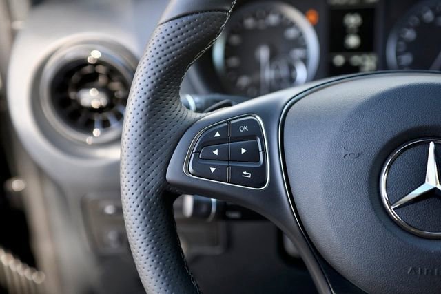 Used 2023 Mercedes-Benz Metris Passenger image 37