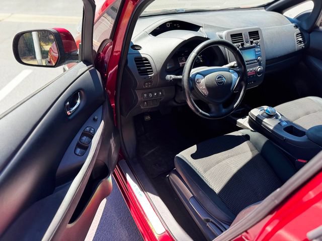 Used 2013 Nissan Leaf S w/ Charger Pkg FWD image 23