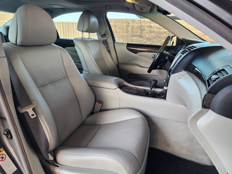 Used 2012 Lexus LS 460 AWD w/ Comfort Pkg image 62