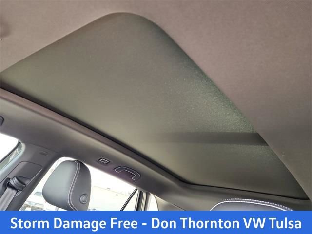 New 2026 Volkswagen Atlas Cross Sport SE image 27