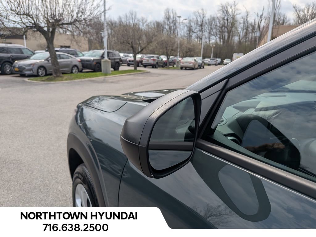 Used 2025 Chevrolet Trax LS image 35