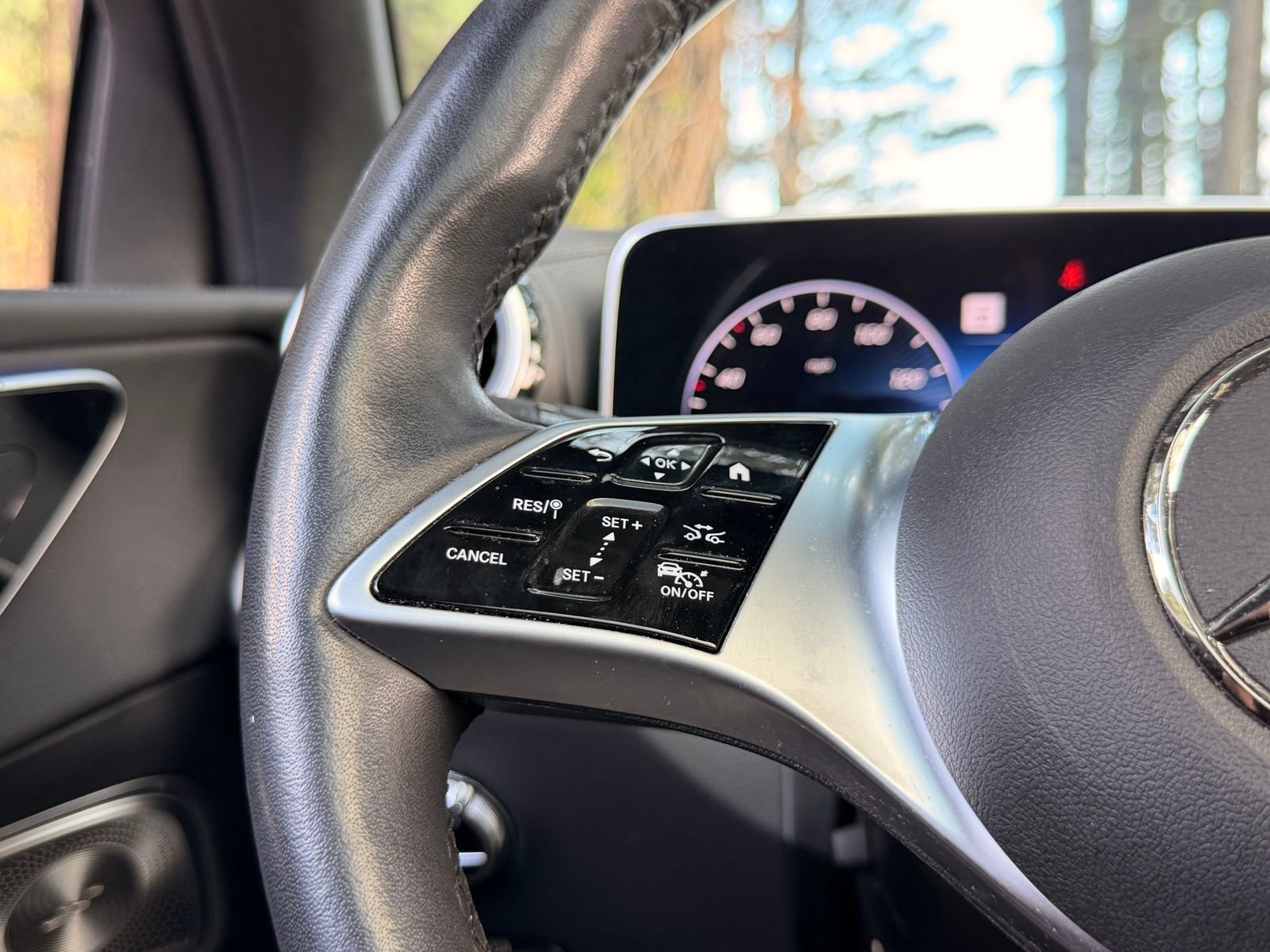 Certified 2024 Mercedes-Benz GLC 300 4MATIC image 23