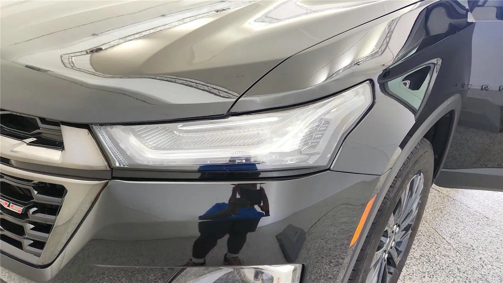 Used 2023 Chevrolet Traverse RS AWD/4WD image 14