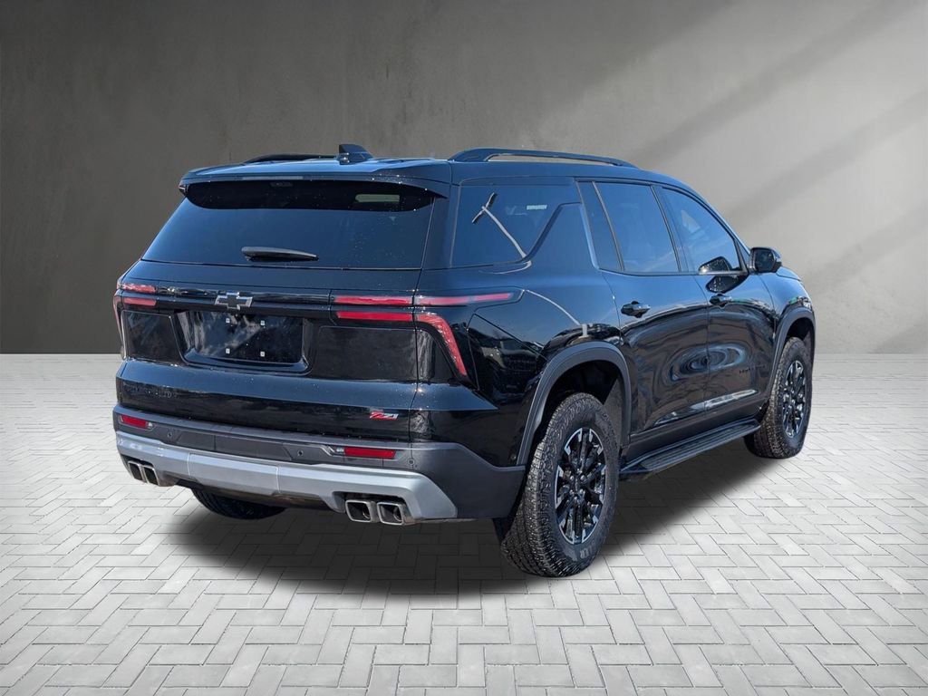 Used 2024 Chevrolet Traverse Z71 w/ Enhanced Driving Package image 8