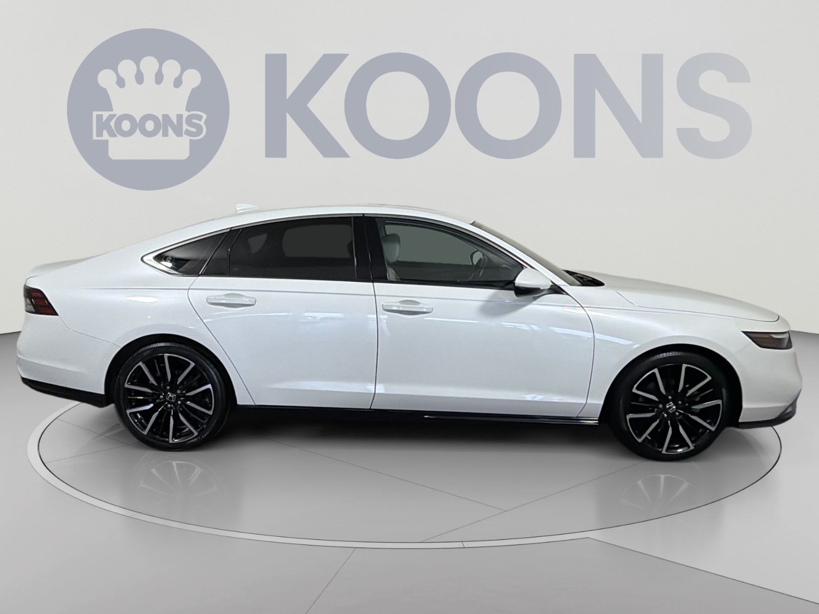 Used 2023 Honda Accord Touring image 17