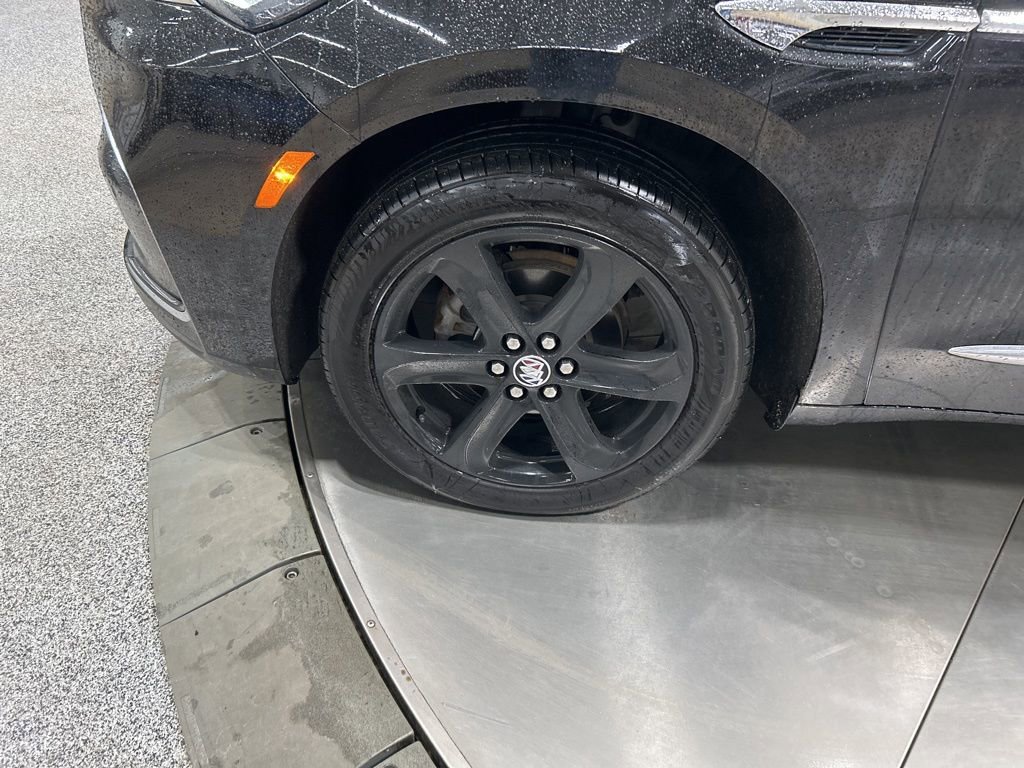 Used 2023 Buick Enclave Essence w/ Sport Touring Edition image 30