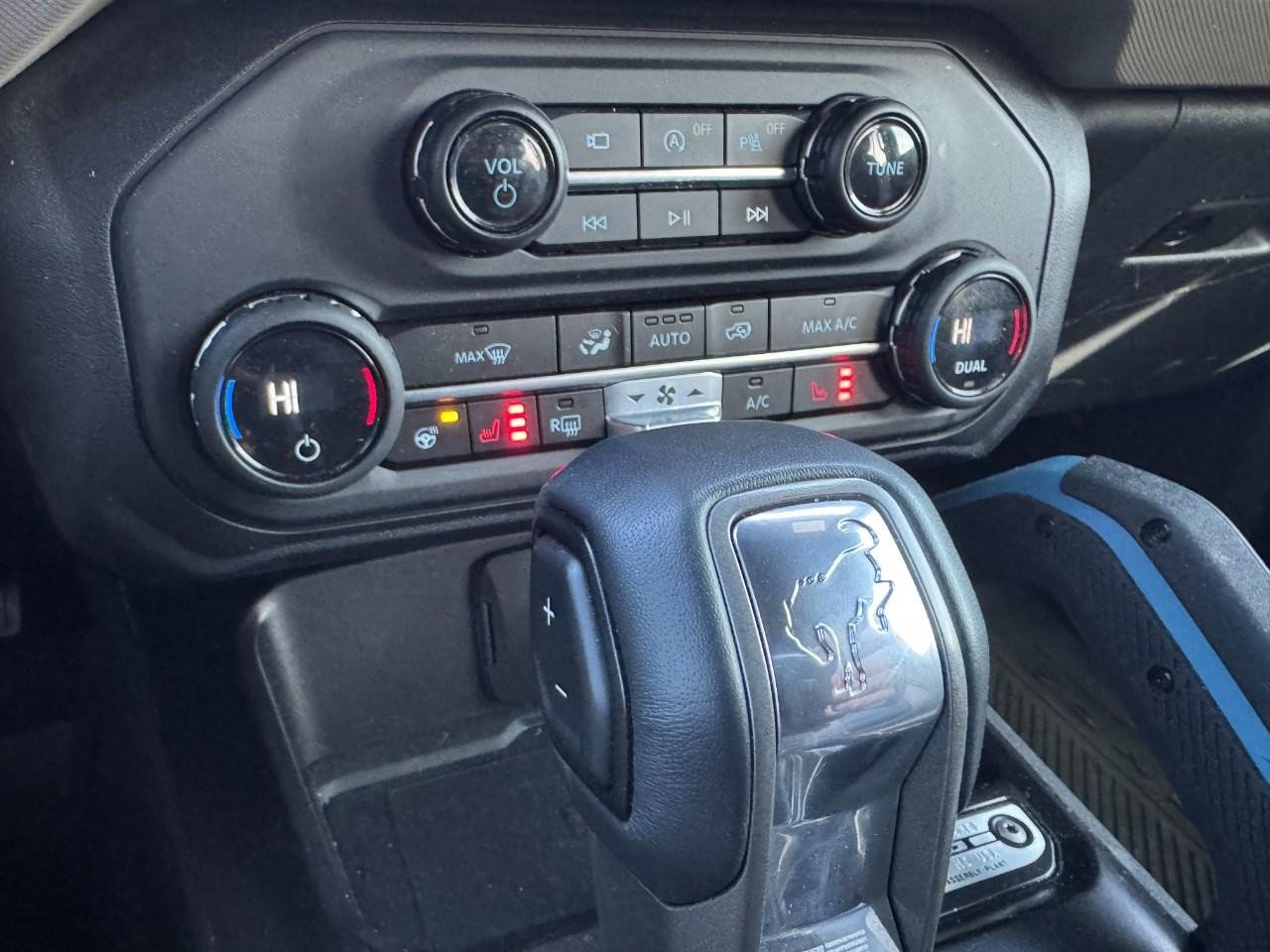 Used 2023 Ford Bronco Wildtrak image 19