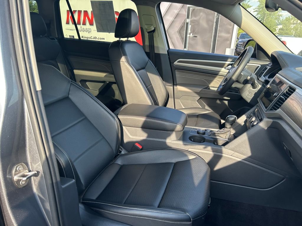 Used 2021 Volkswagen Atlas SE w/ Panoramic Sunroof Package AWD/4WD image 27