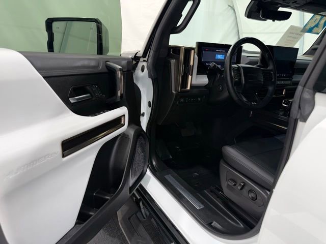 Used 2024 GMC Hummer EV 3X AWD/4WD image 32