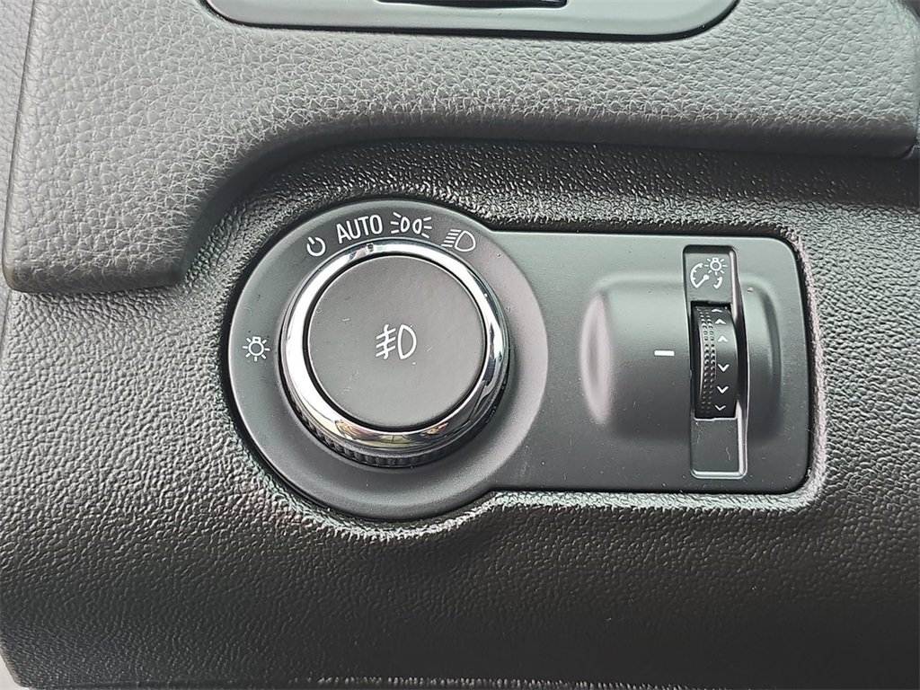 Certified 2017 Buick Regal Sport Touring image 18